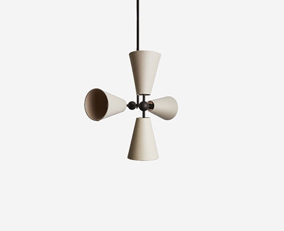 An alternative image of Pendolo Pendant IV Small in use